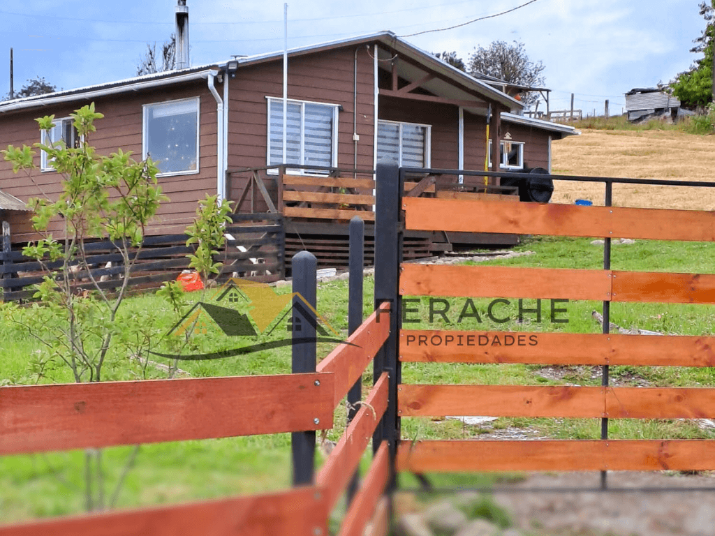 Parcela de 5000 m2 con casa en San Agustín, Calbuco, Calbuco