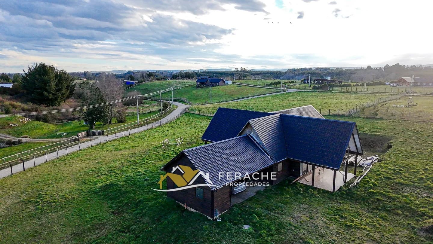 Casa nueva de 236 m² en Lomas del Mirador, con 5.100 m² de terreno y excelente estándar constructivo, La Unión